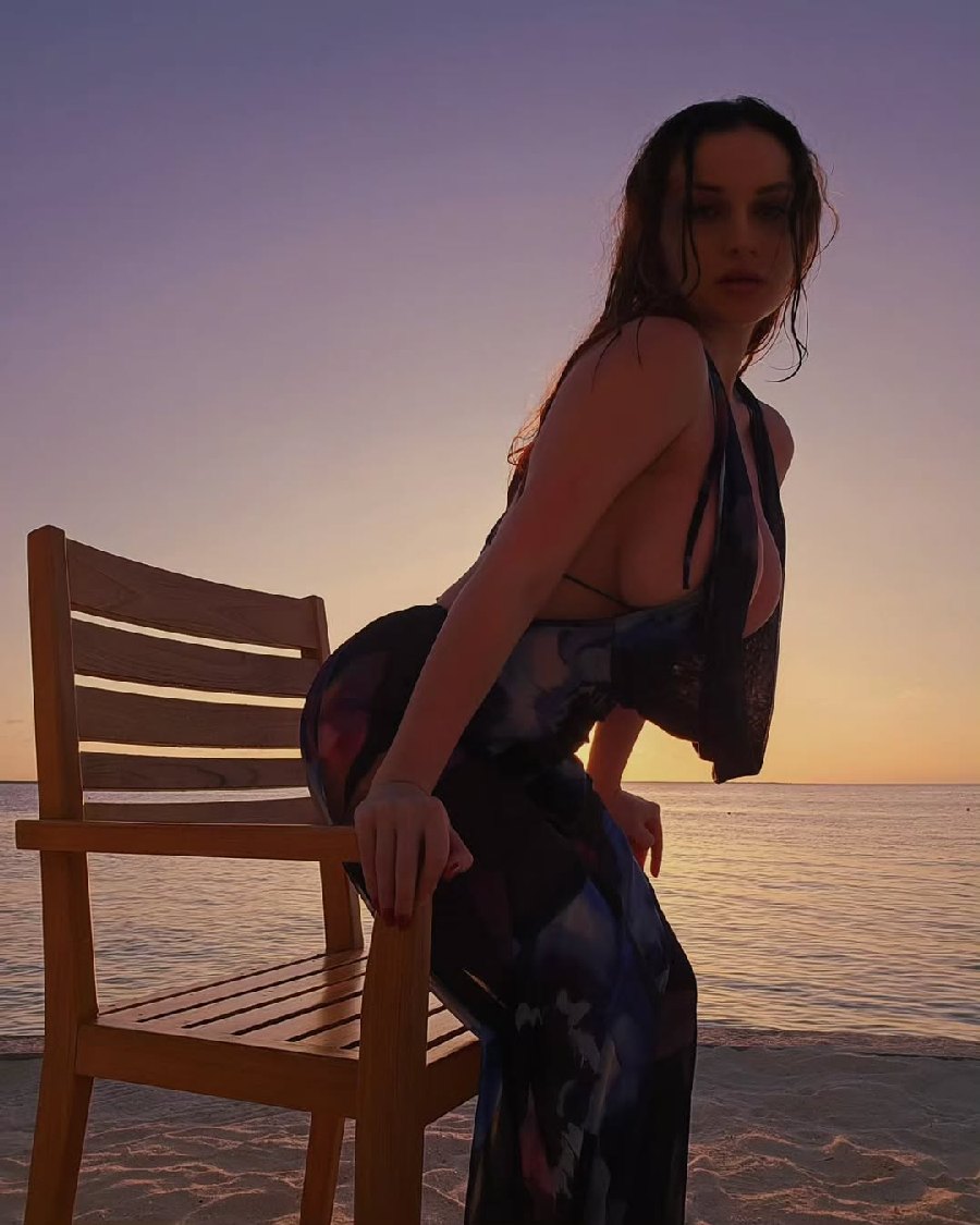 Sexy girl Miranda Faith nude in Foshan