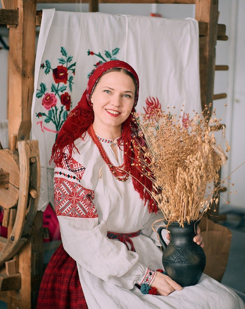 Women in Slavic costumes in Foshan
