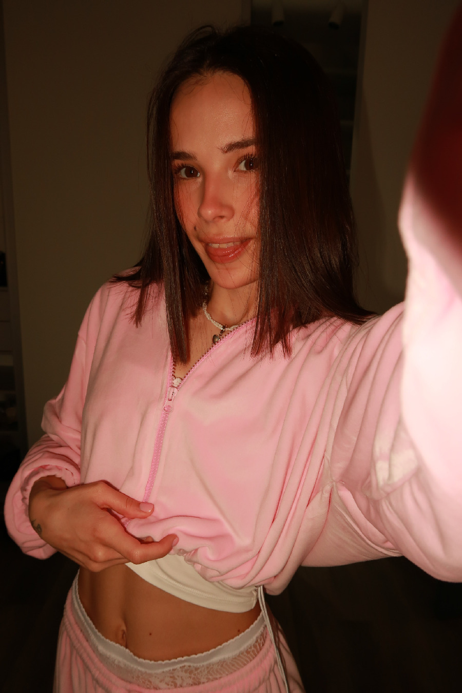 Tina brings the glow — live moments in Foshan